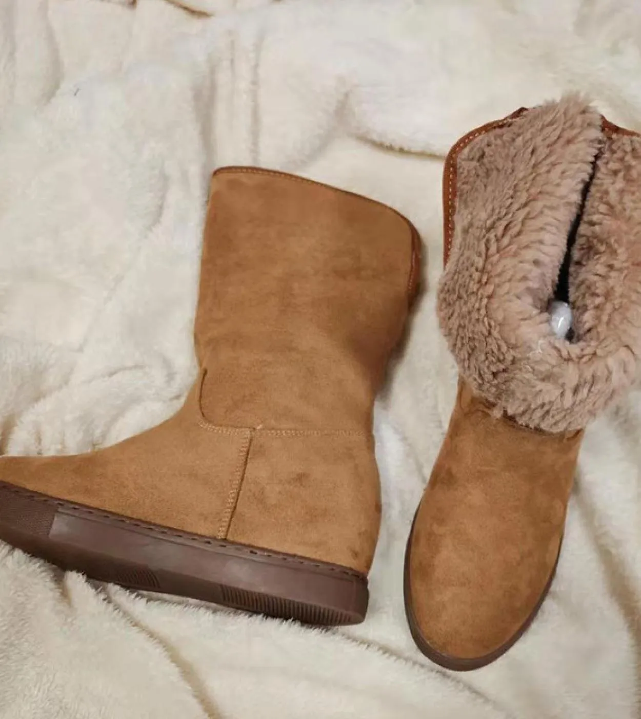 2022 nuovi stivali da neve invernali per scarpe da donna stivali di peluche caldi e piatti scarpe di cotone con piattaforma in a