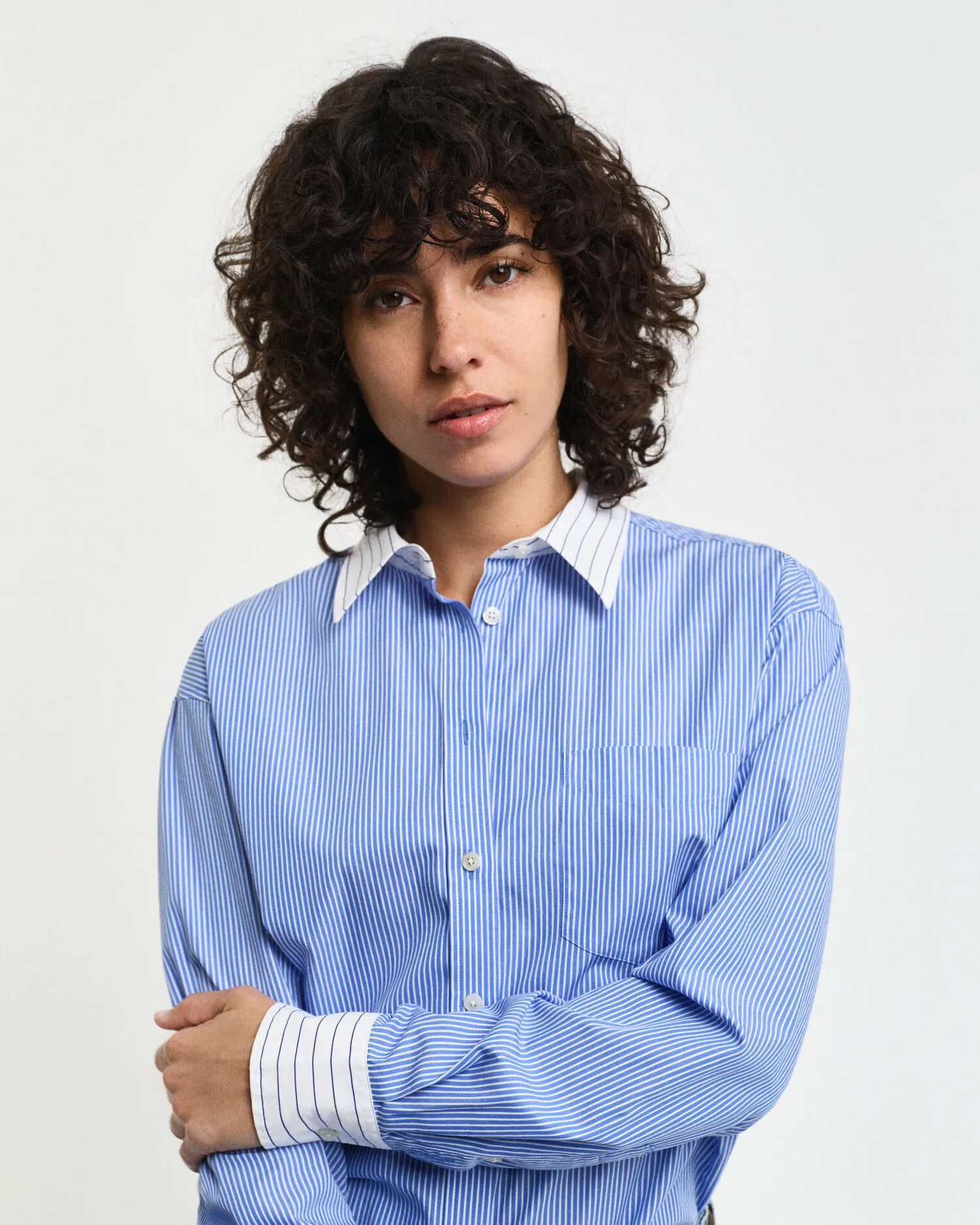 Camicia in popeline a righe colorate relaxed fit    