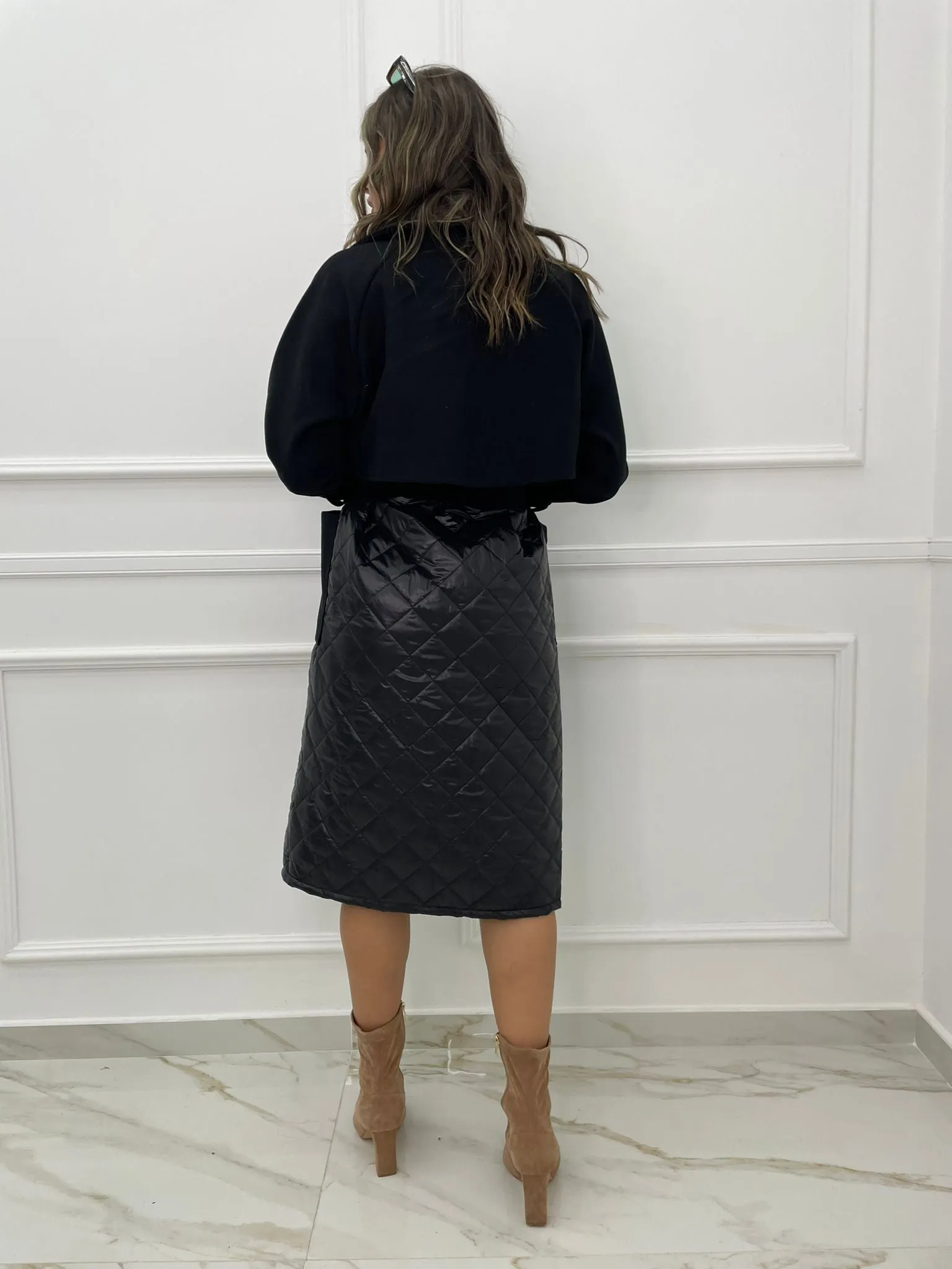 Cappotto lungo tinta unita con piumino nella parte inferiore