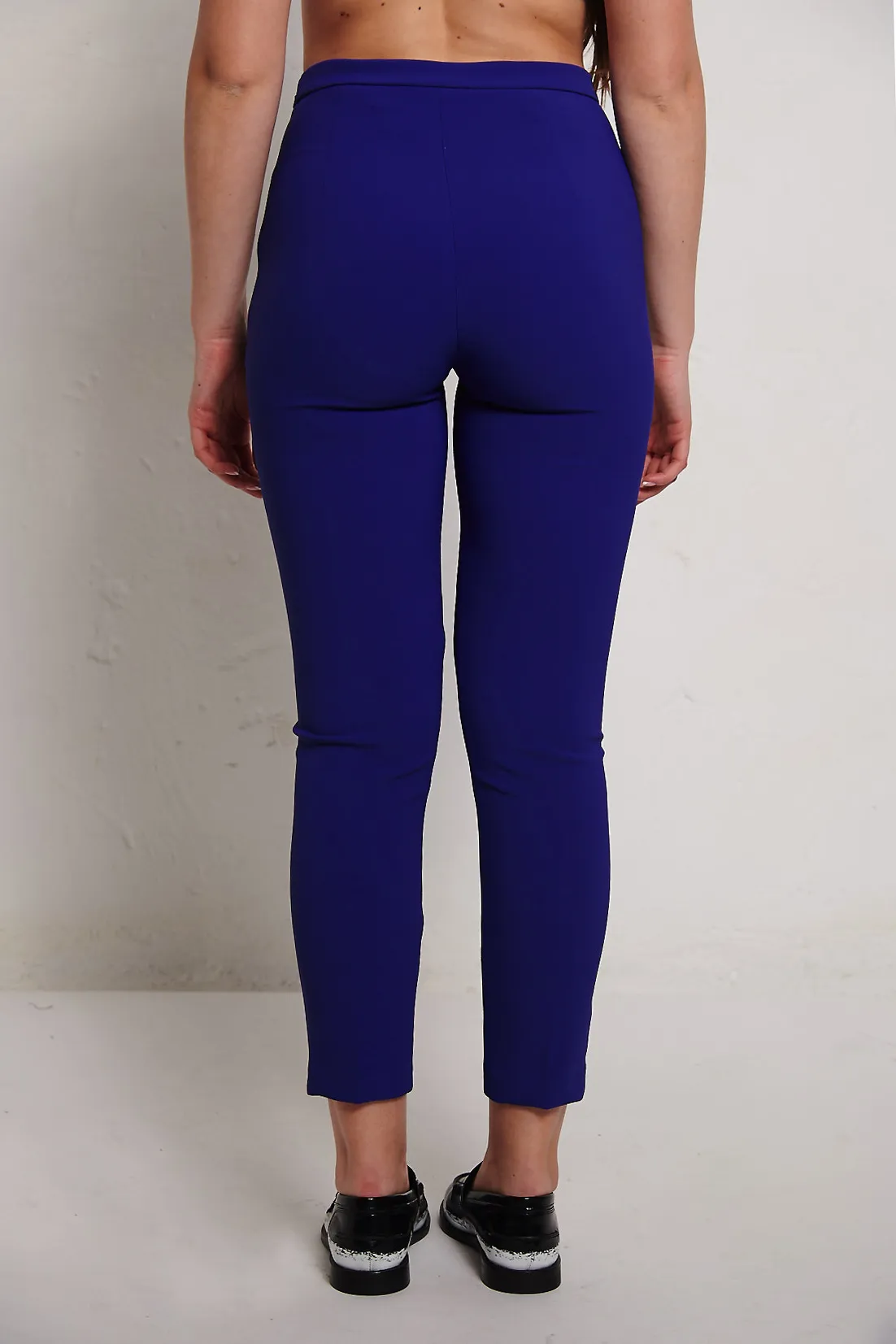 Elisabetta Franchi Pantalone dritto in crèpe stretch con patte