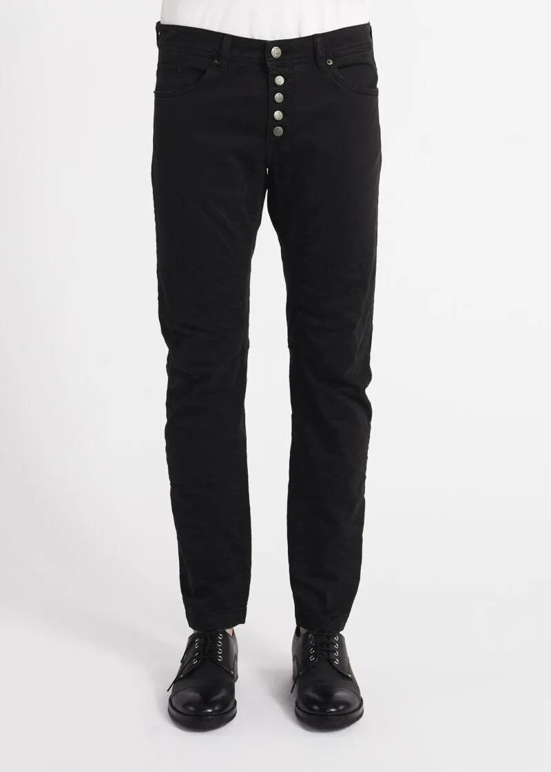 Jeans con bottoni a vista