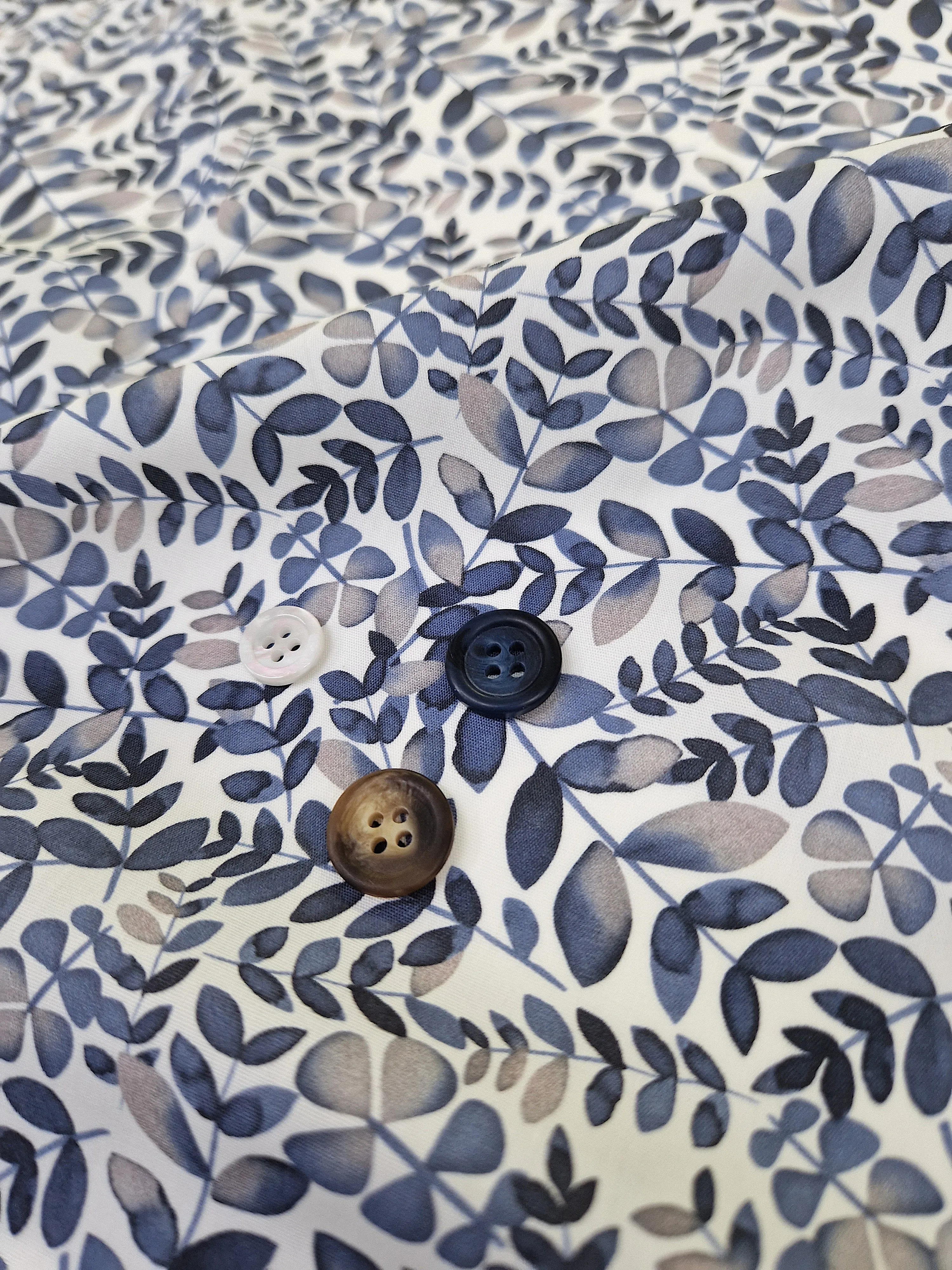 Pantaloncino in cotone Shorts Bermuda Fantasia flower blue 100% Cotone 2 tasche laterali Made in Italy