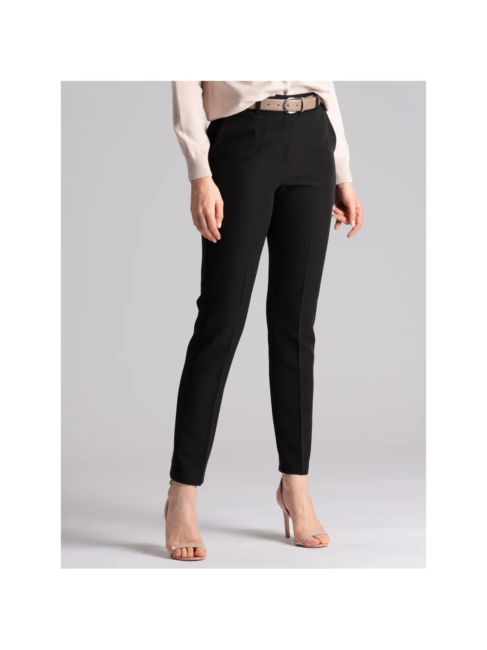 Pantalone donna nero a sigaretta in tessuto bistretch