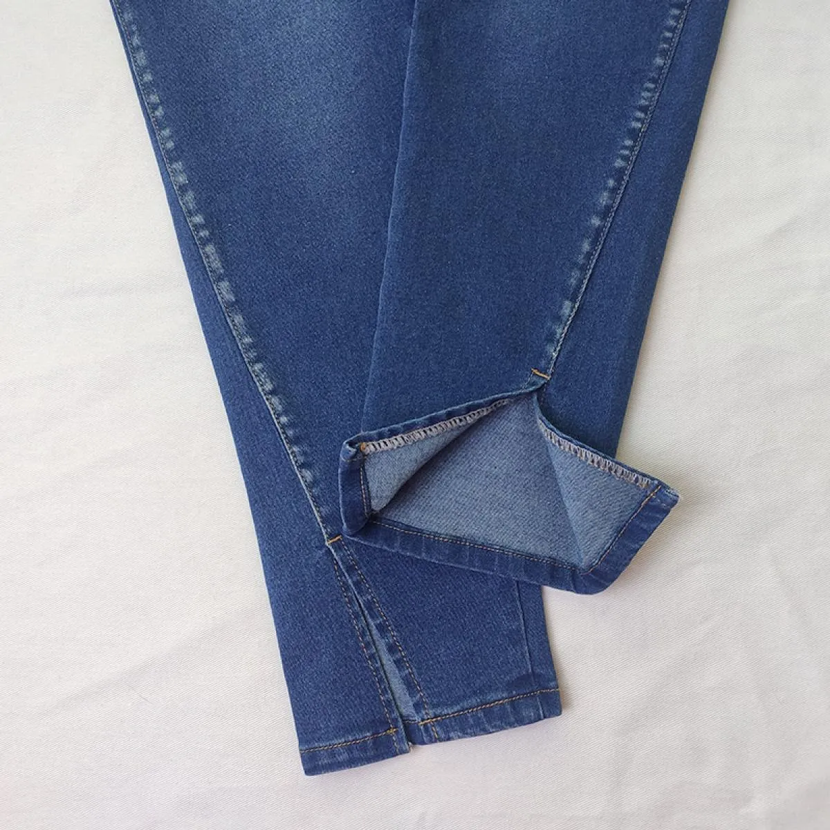 Pantaloni a gamba dritta da donna a vita alta 2023 nuovi pantaloni a gamba divisa laterale elasticizzata in denim retrò Jeans a