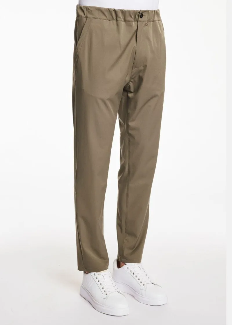 Pantaloni chino con elastico