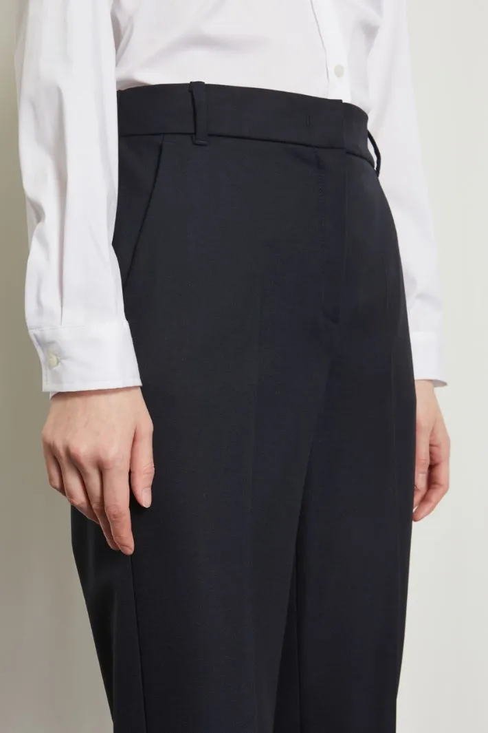 Pantaloni con elastico in vita