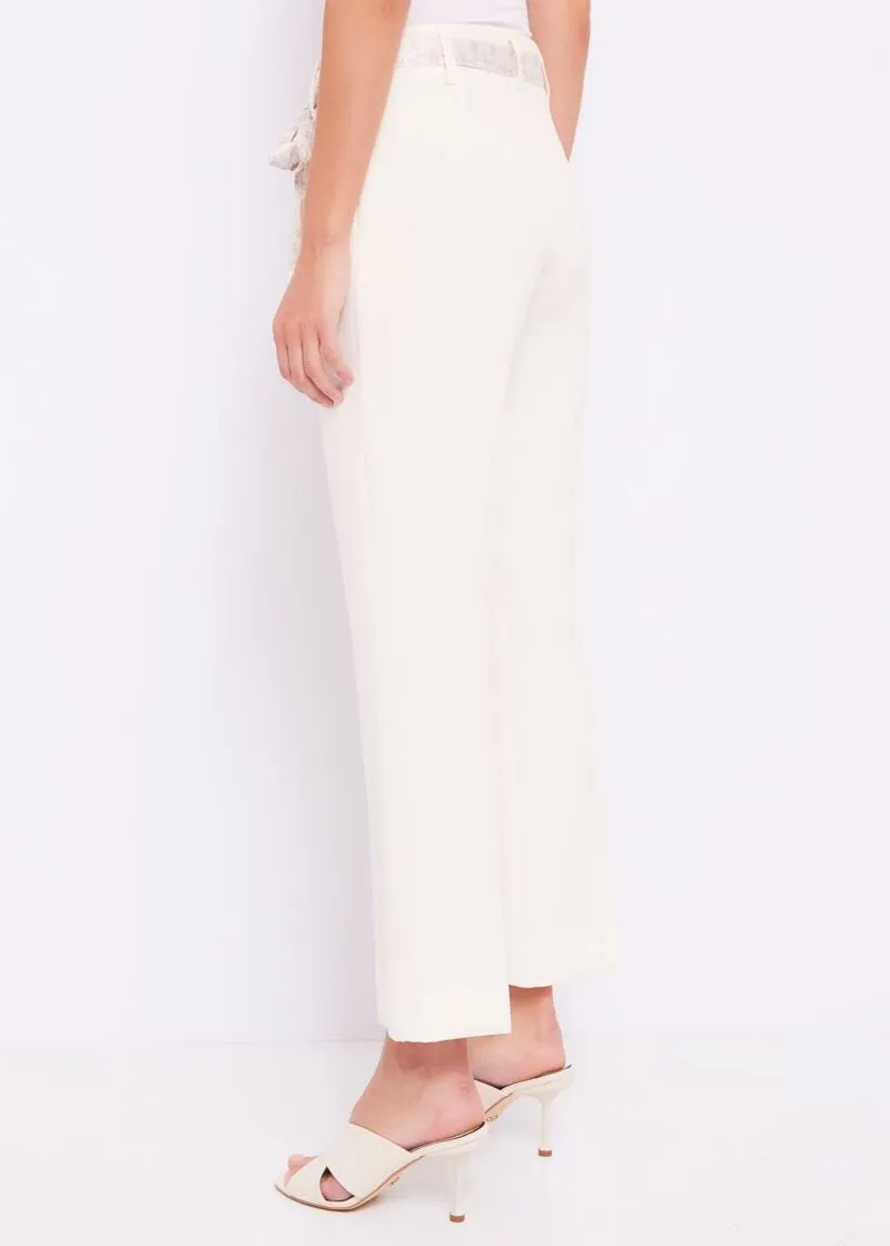Pantaloni cropped con cintura in raso
