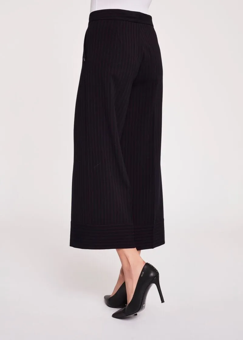 Pantaloni cropped gessati
