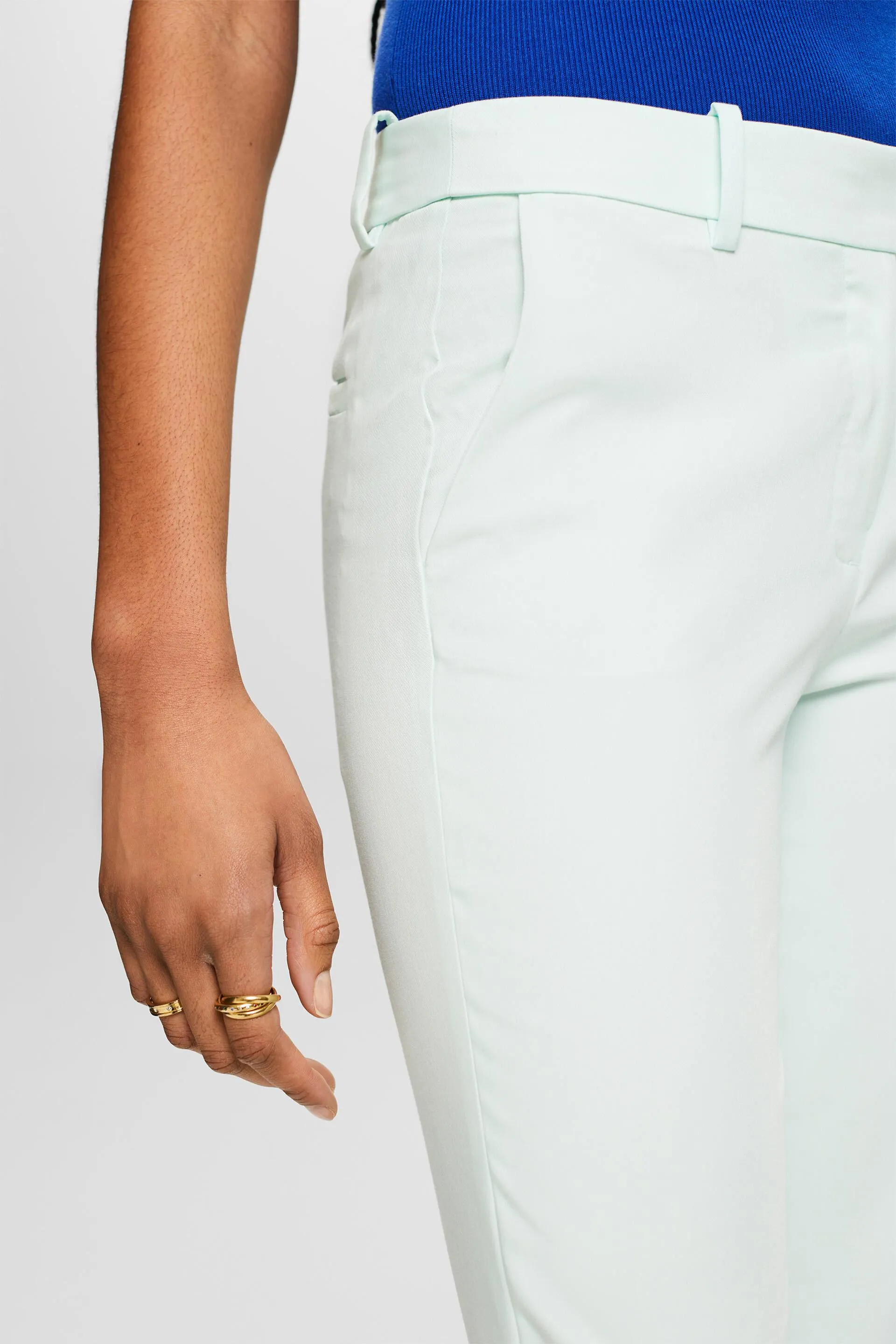 Pantaloni dritti a vita bassa