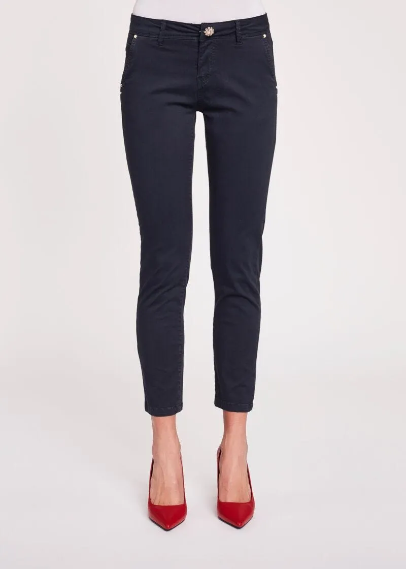 Pantaloni slim fit