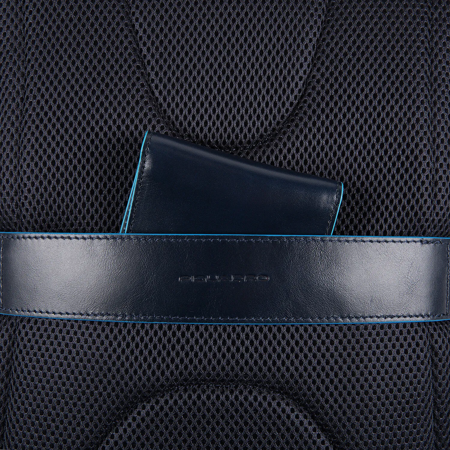 Piquadro Zaino blu quadrato Revamp RFID in pelle 42 cm Scomparto per laptop