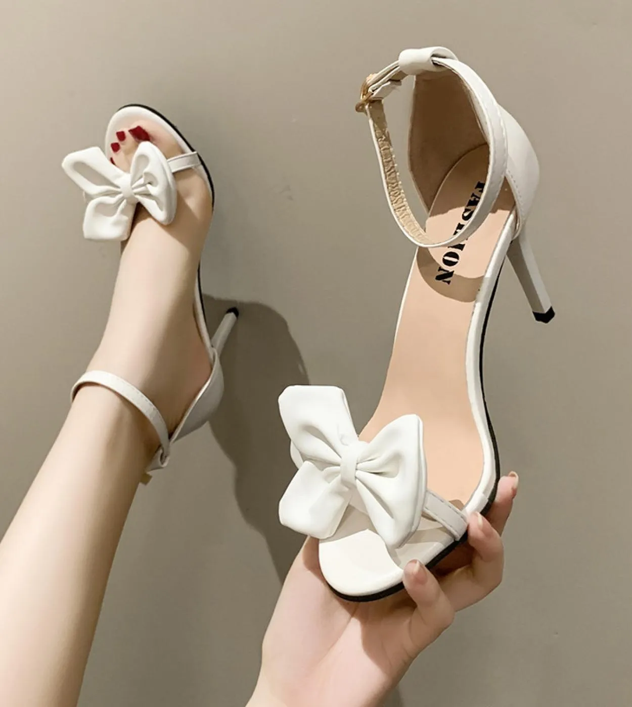 Sandali da donna Donna Estate 2022 Tacchi alti Danza Sandali da donna Sandali con zeppa da donna di lusso Scarpe eleganti da don