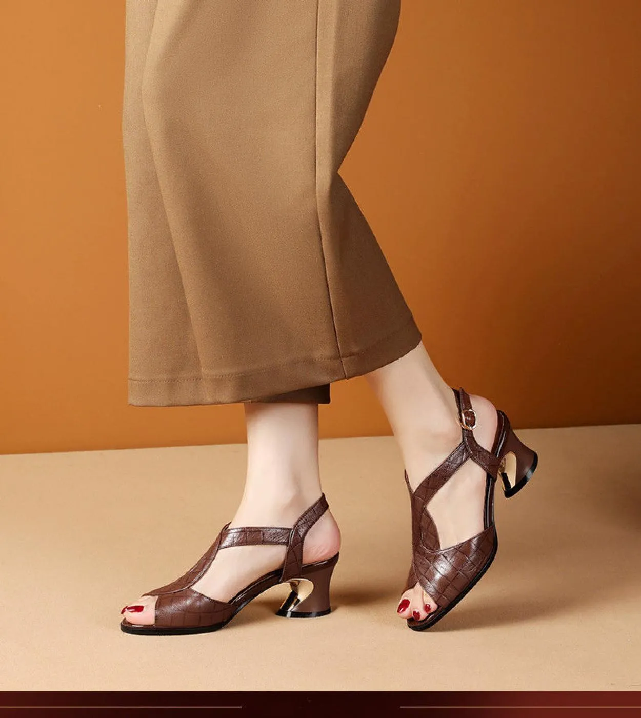 Scarpe da donna eleganti da donna per sandali da donna Estate 2023 Scarpe da donna design a punta aperta con tacchi spessi da do