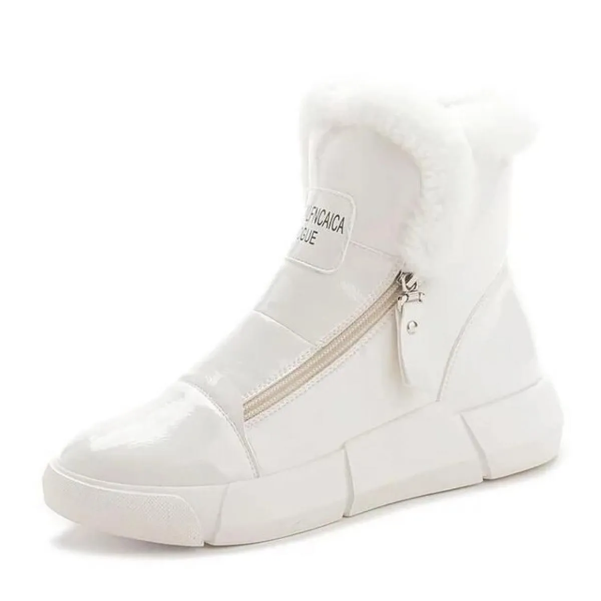 Scarpe da donna invernali 2022 Stivali corti di nuova moda più Sneakers alte in velluto Scarpe di cotone caldo Stivali da neve T