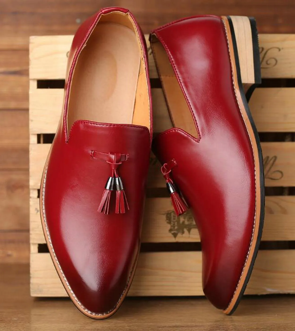 Scarpe da uomo di lusso in stile italiano Scarpe eleganti da uomo in stile italiano Abito da uomo
