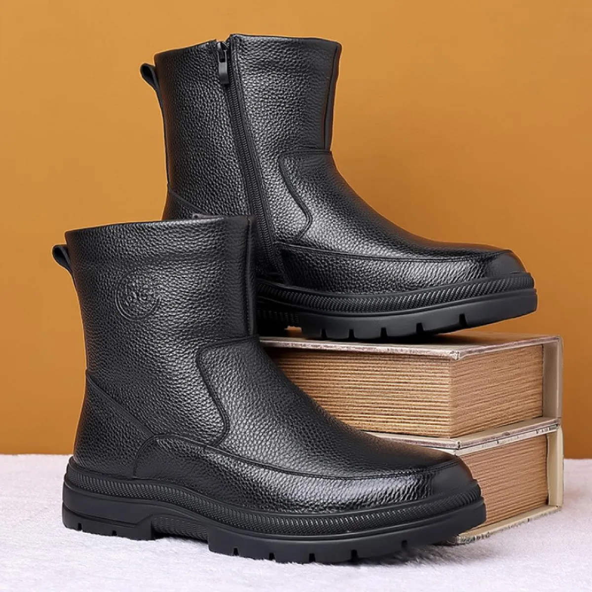Scarpe da uomo in cotone caldo impermeabili Stivali da neve invernali a testa tonda alti da lavoro Scarpe da passeggio antiscivo