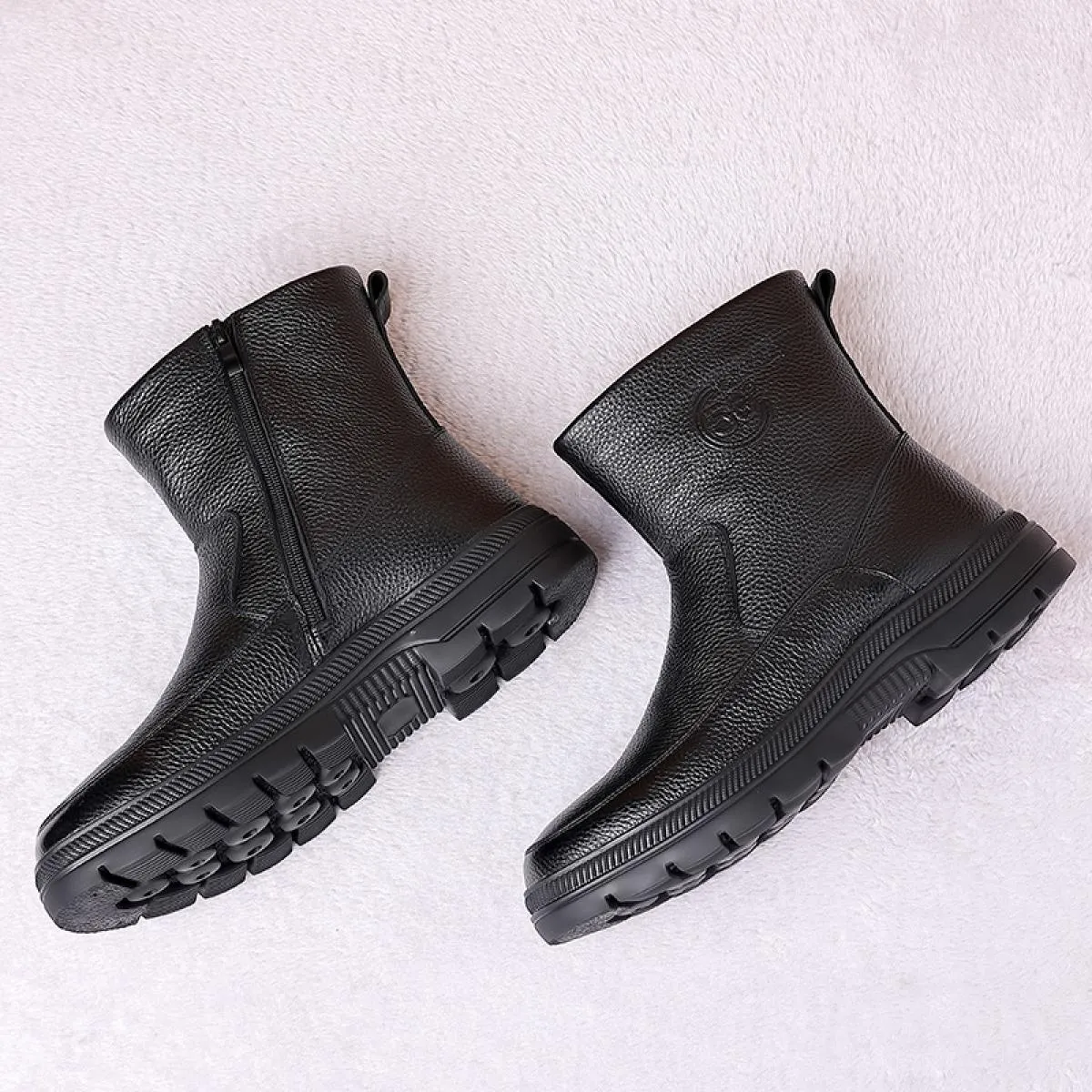 Scarpe da uomo in cotone caldo impermeabili Stivali da neve invernali a testa tonda alti da lavoro Scarpe da passeggio antiscivo