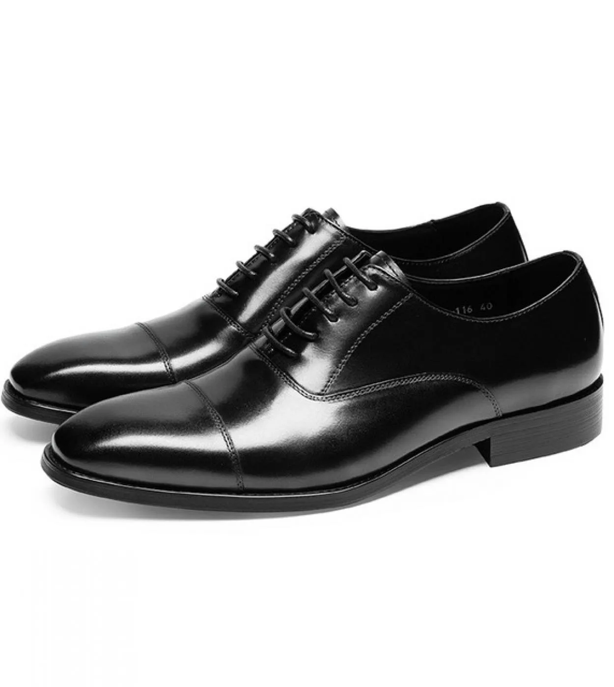 Scarpe eleganti da uomo eleganti italiane Scarpe da uomo di lusso in vera pelle di mucca 2023 Estate New Designer Fashion Weddin