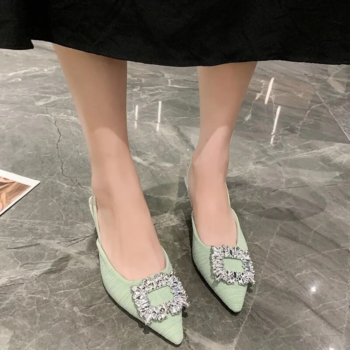Scarpe femminili in vendita Nuove décolleté da donna Sandali estivi da donna con tacco a spillo Eleganti scarpe a punta con bocc
