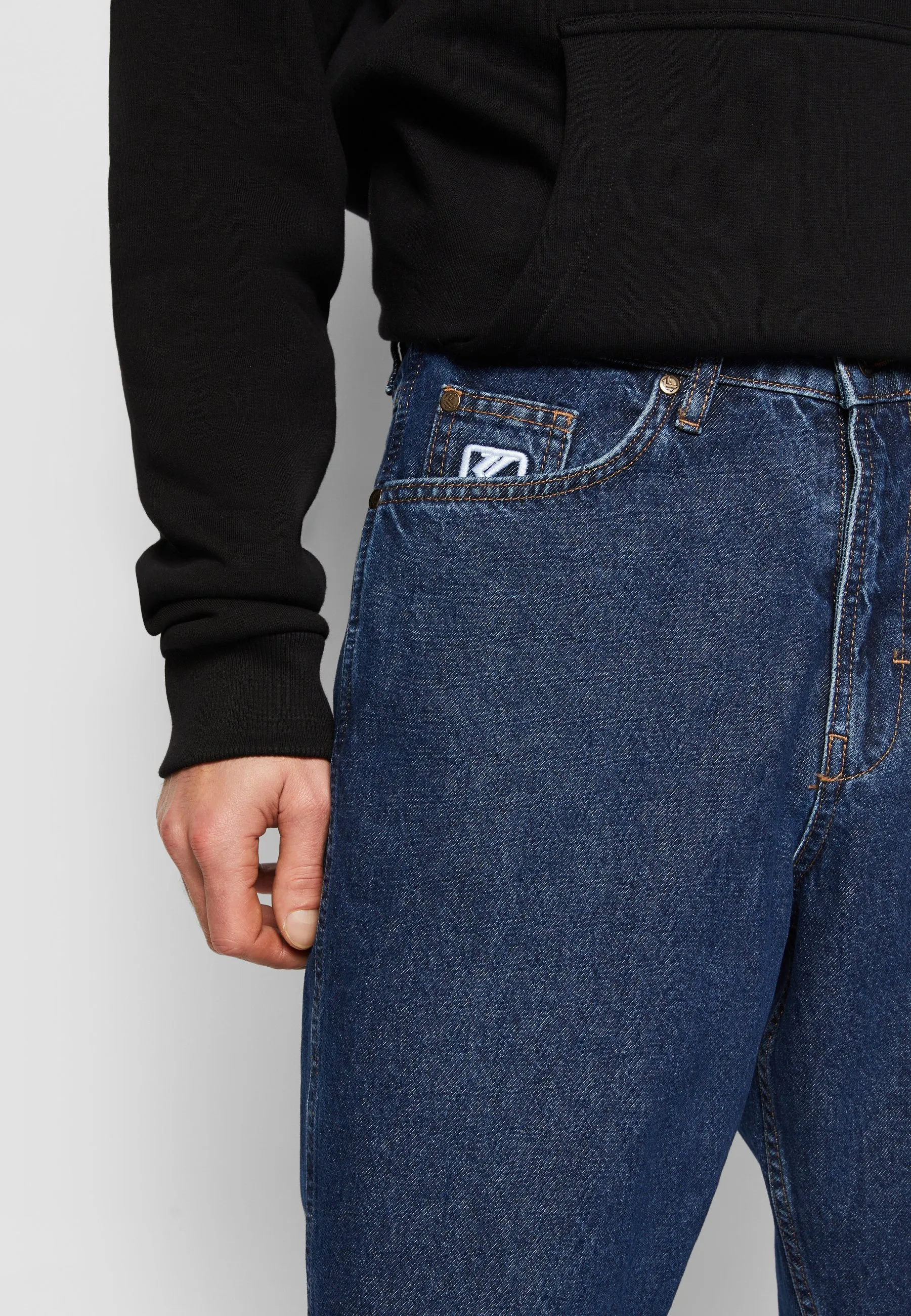 SMALL SIGNATURE TAPE FIVE POCKET DENIM - Jeans a sigaretta
