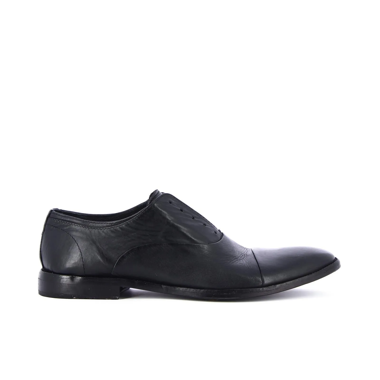 Stringate nere in pelle