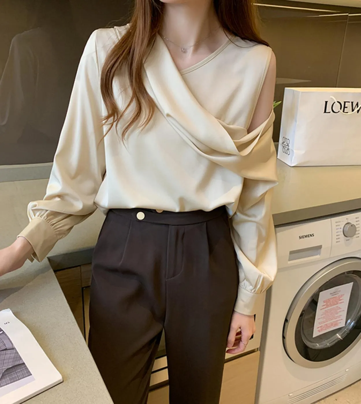 Vneck Slim Women Offshoulder manica lunga in chiffon camicetta autunno elegante camicia di raso Solid Ol Top Chemisier Femme 112