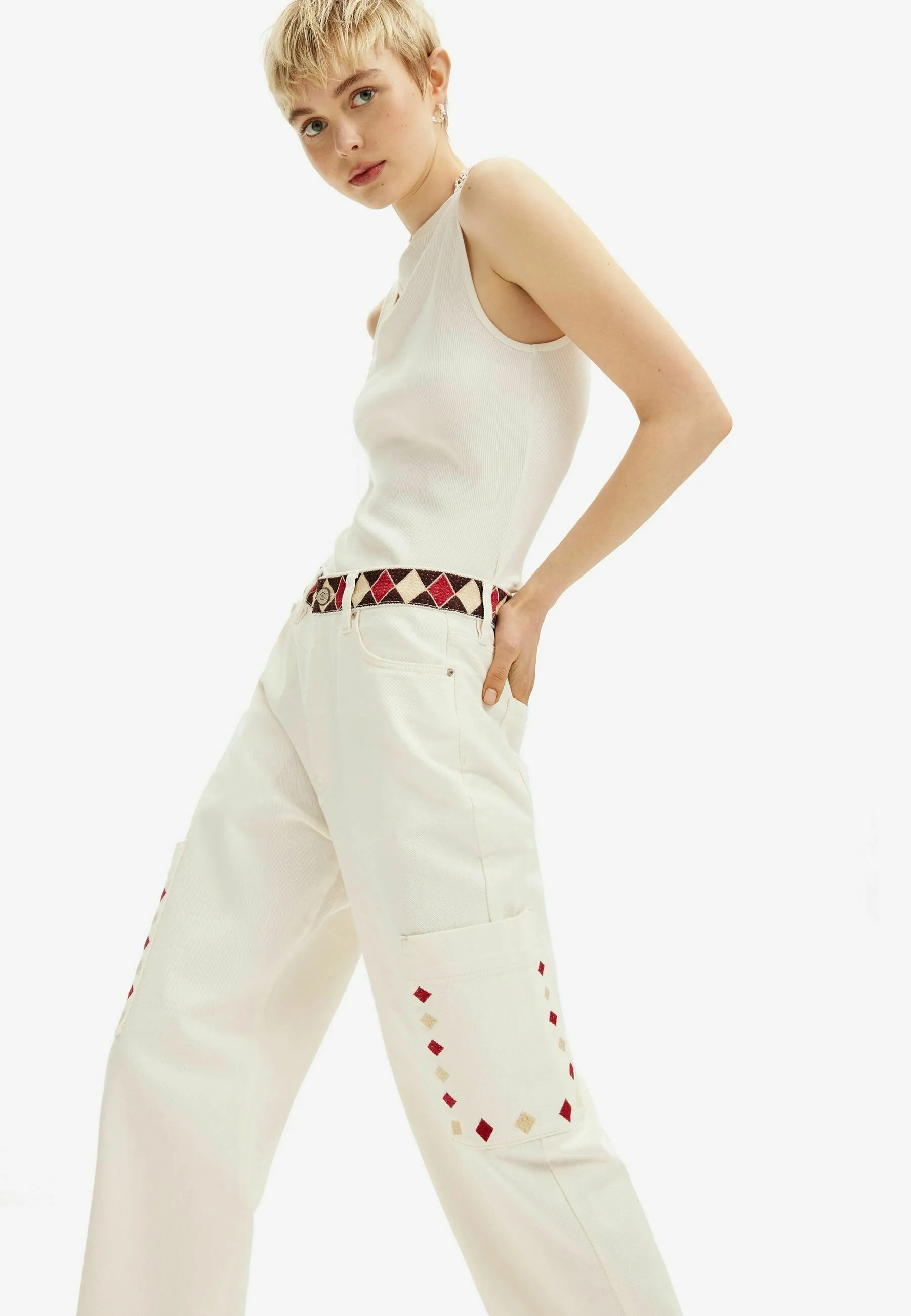 WITH DIAMOND-SHAPED EDGES - Jeans a sigaretta